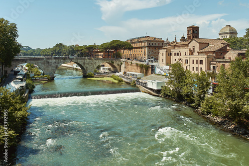 Bridges in Rome, Ponte Cestio, river Tiber