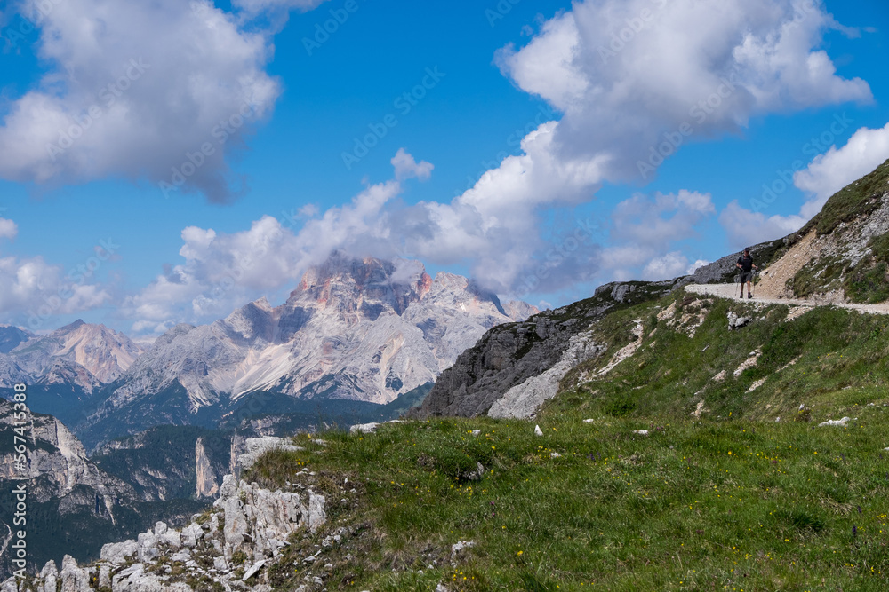 Paisaje natural en las Dolomitas de Auronzo en el norte de Italia