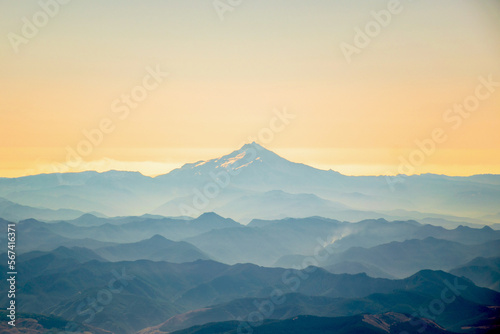 Fototapeta Naklejka Na Ścianę i Meble -  Colorful Sunrise Shot of Mt. Hood
