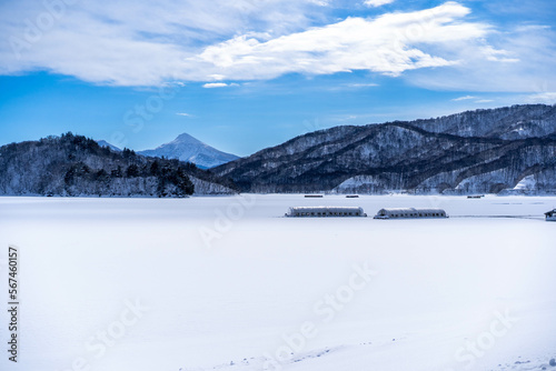 冬の檜原湖