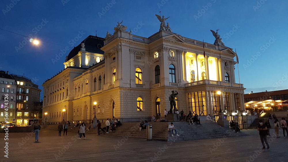 Zürich Opera House - Night View 