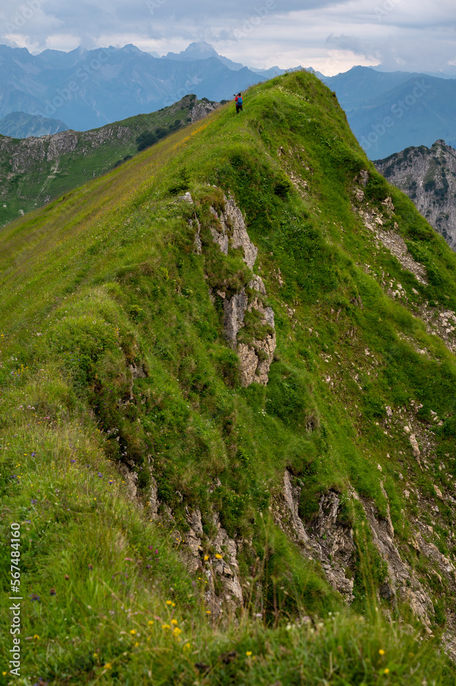 Obraz premium Wanderer am Zeigersattel