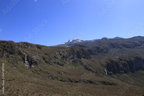 Espectaculares imágenes del parque natural nacional de los nevados, Colombia.