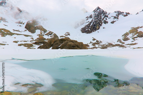 Obraz na płótnie Melting frozen lake, Andes landscape in Tierra Del fuego, Ushuaia, Argentina w salonie