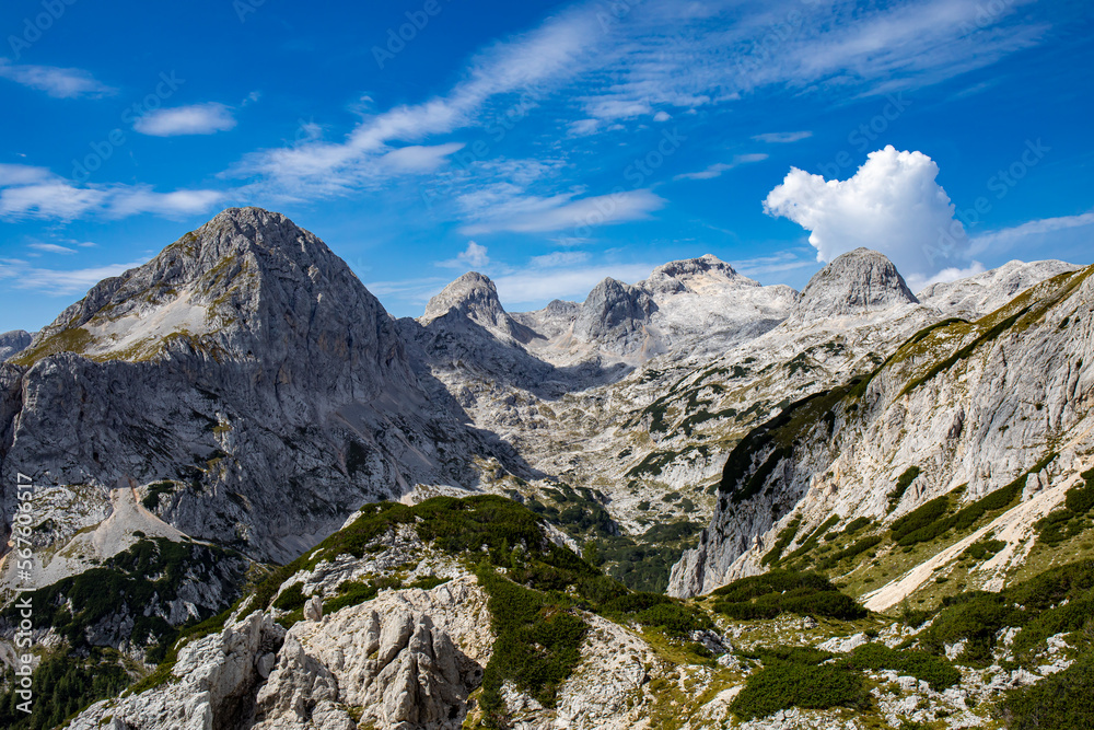 Fototapeta premium Hiking tour across Plemenice to Triglav 