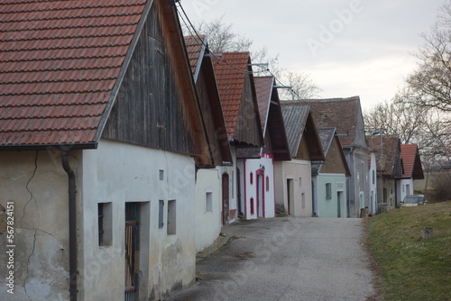 Kellergasse im Weinviertel (Niederösterreich)