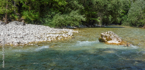 Große Soca im Triglav Nationalpark in Slowenien photo