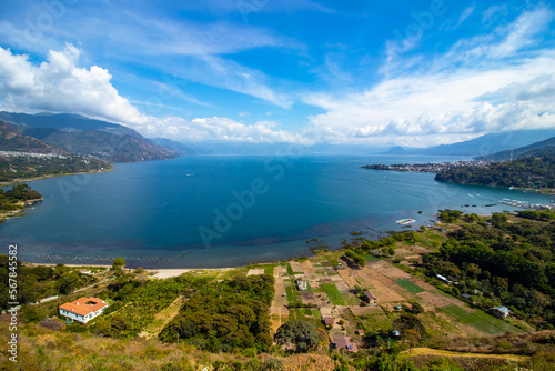 Lago de Atitlán desde el Mirador de San Juan La Laguna
