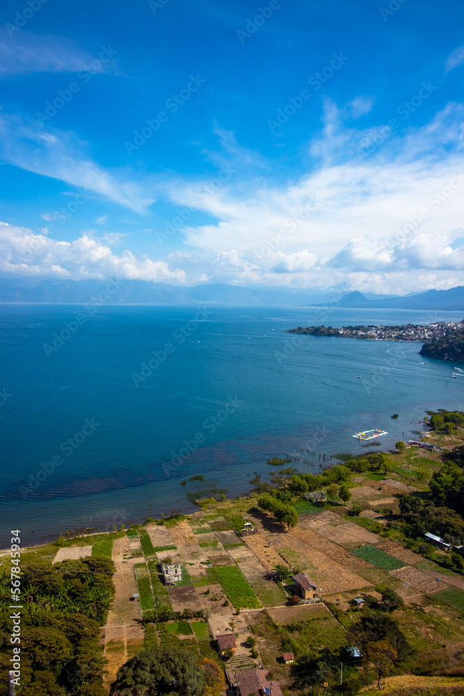 Lago de Atitlán desde el Mirador de San Juan La Laguna