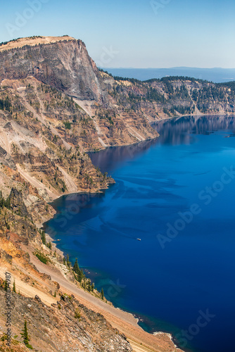 Crater Lake Cliffs, Oregon, USA © Victoria Nefedova
