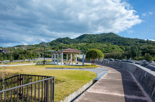 Wallpaper Mural 沖縄県の名護市の海岸と公園 Torontodigital.ca