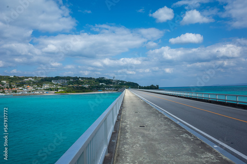 沖縄県の古宇利島〜屋我地島エリアの海や橋など美しい景色 © Junichi