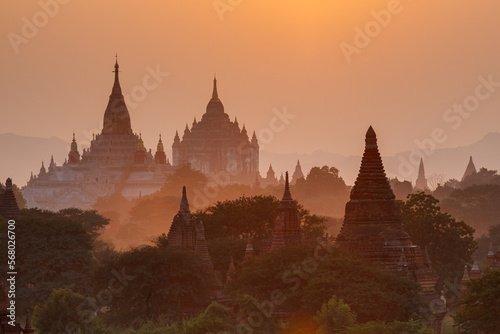 Temple and Pagodas of Bagan in Myanmar © hecke71