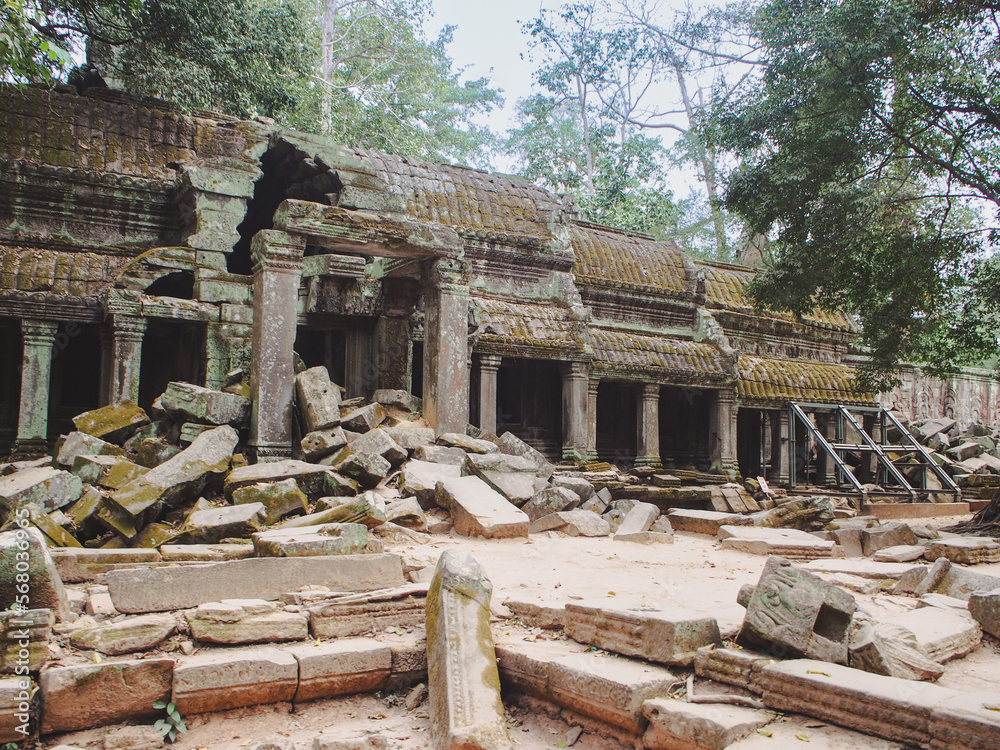 タプローム遺跡　崩壊された寺院の跡