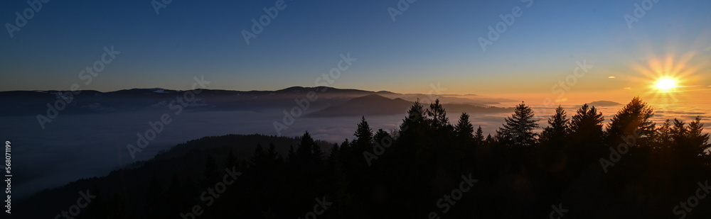 Sonnenuntergang im Breisgau Sonnenuntergang im Breisgau
