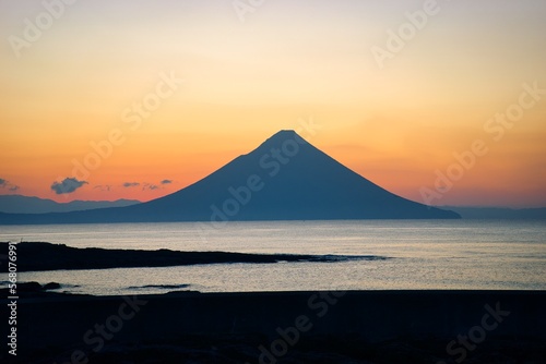 開聞岳の朝焼け（御茶屋の場公園）