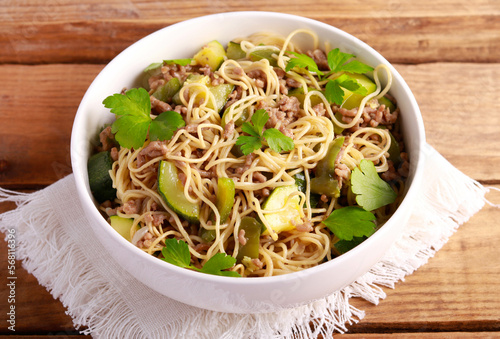 Mincemeat, pepper and zucchini noodles