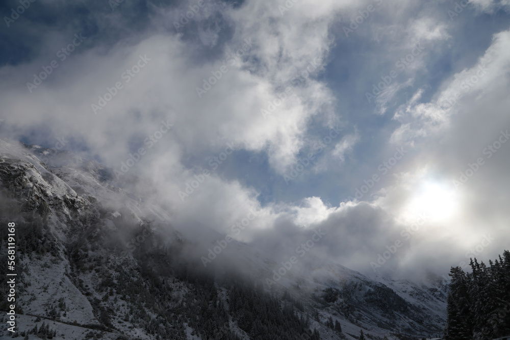 Landschaft im Pitztal, Alpen, Österreich im Herbst/Winter Landschaft im Pitztal, Alpen, Österreich im Herbst/Winter
