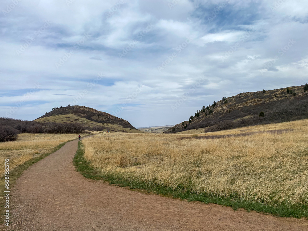 trail to the mountains at Colorado's Roxborough Park