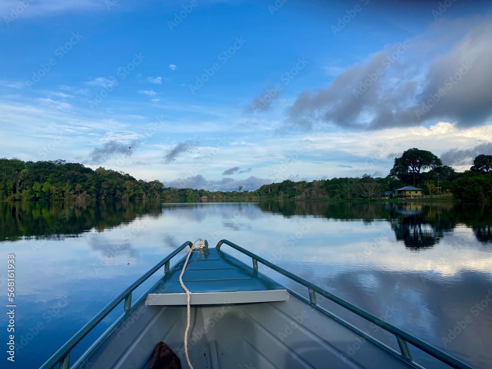 Passeio de canoa no Amazonas