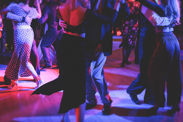 Acrylglasbilder Tanzschule Tango Milonga im roten Tanzsaal  © tsuguliev