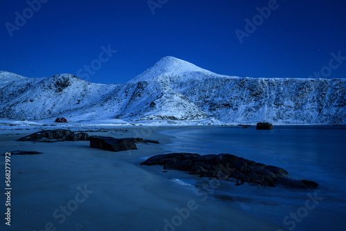 Winter sunset in Haukland Beach (Lofoten, Norway)