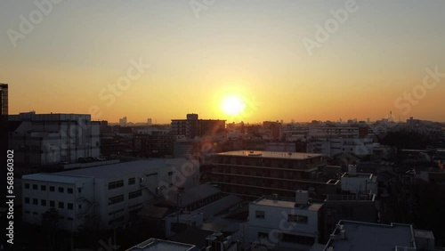 東京都板橋区上空　空撮の夕日　市街地の景色