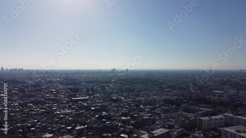 東京都板橋区上空　空撮の景色　青空の市街地