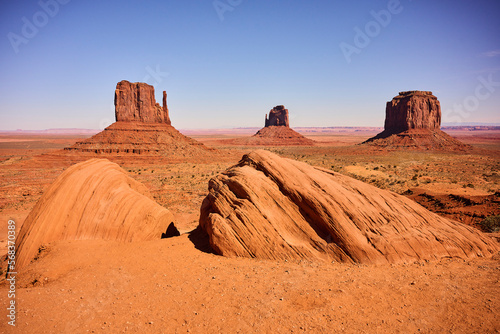 MONUMENT VALLEY