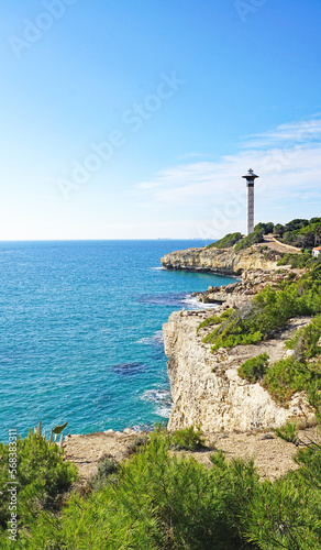 Puerto, playa y faro de Torredembarra, Tarragona, Catalunya, España, Europa 