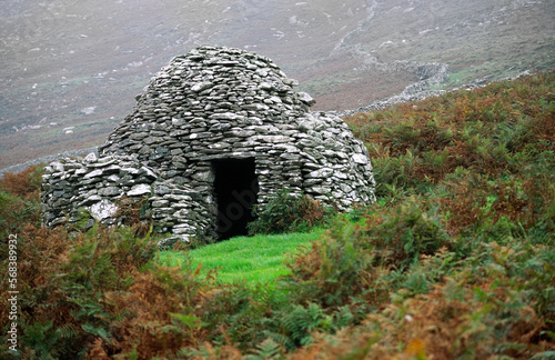 Prehistoric Celtic dry stone wall corbelled beehive hut. Part of the Fahan group west of Dingle, County Kerry, Ireland