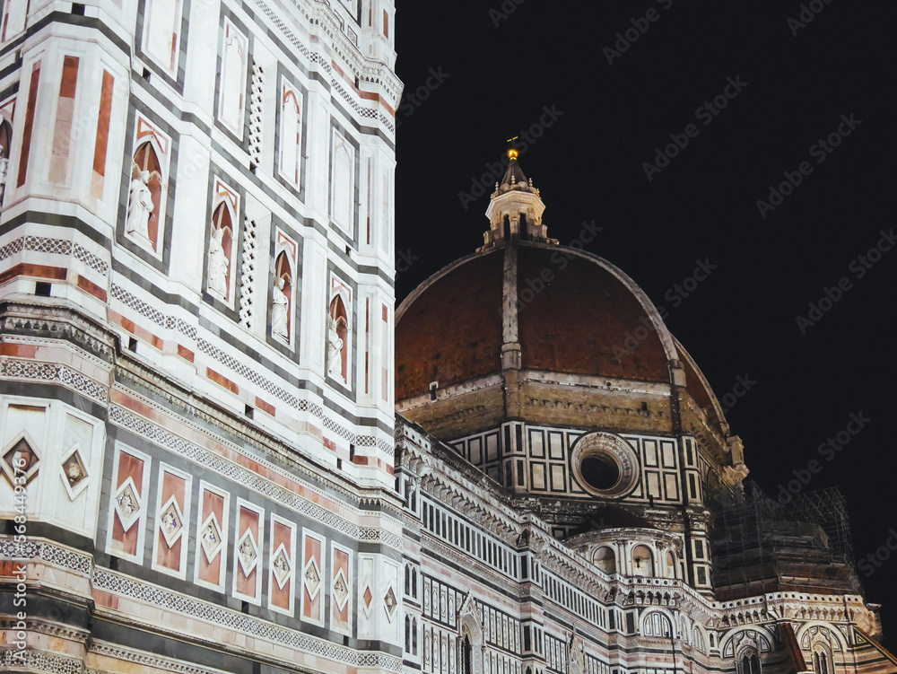 Fototapeta premium detail of Santa Maria in Fiore, cathedral of Florence at night