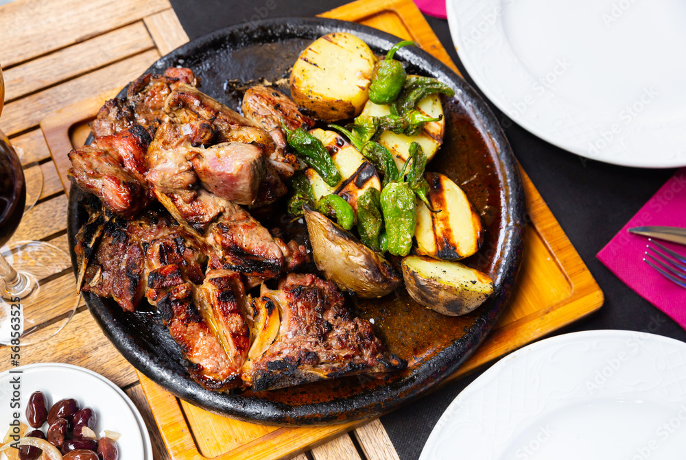 Fototapeta premium Chuleton de buey in a spanish restaurant