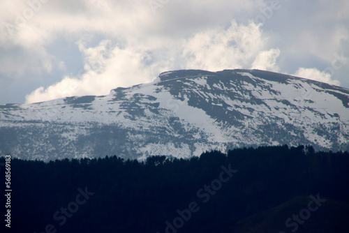 Snow in the mountain © Laiotz