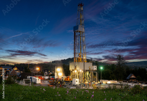 Obraz na płótnie Drilling shaft,geothermal borehole w salonie