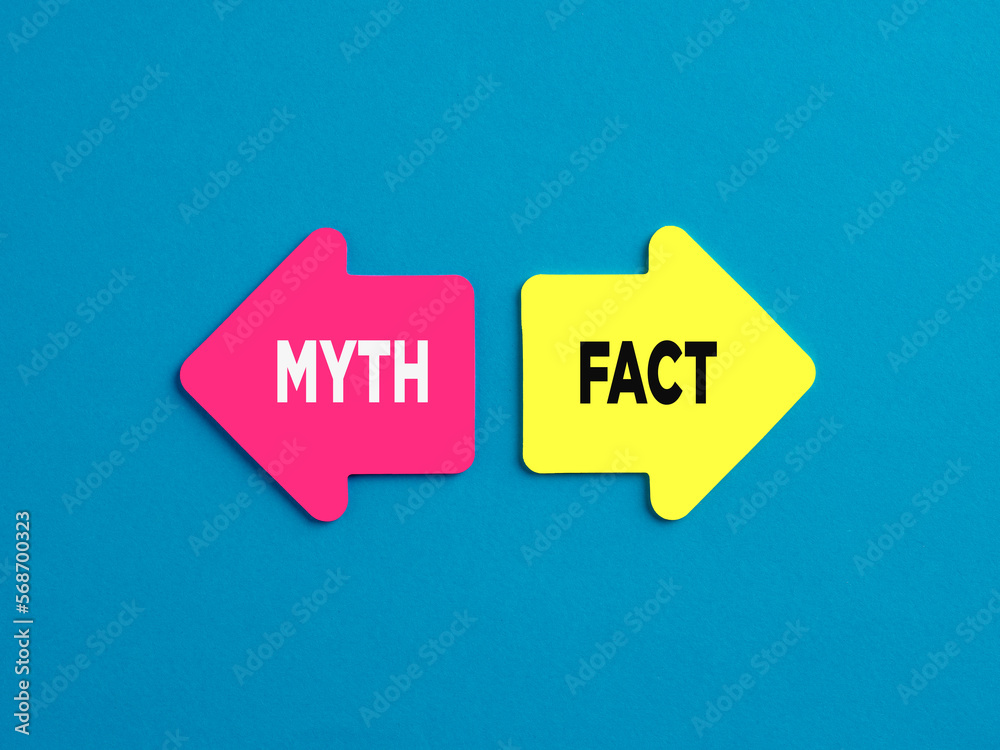 Choosing myth or fact alternative options. The words myth and fact on arrows pointing on opposite directions. - obrazy, fototapety, plakaty 