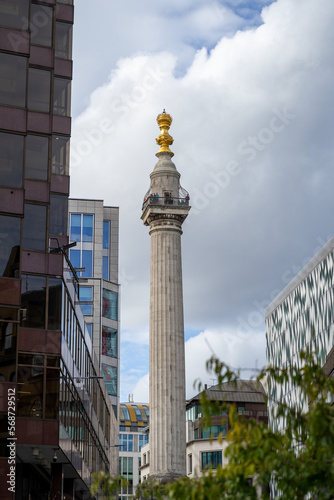 London England Queen Underground 