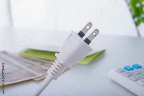 Wallpaper Mural 光熱費とお金のイメージ Torontodigital.ca