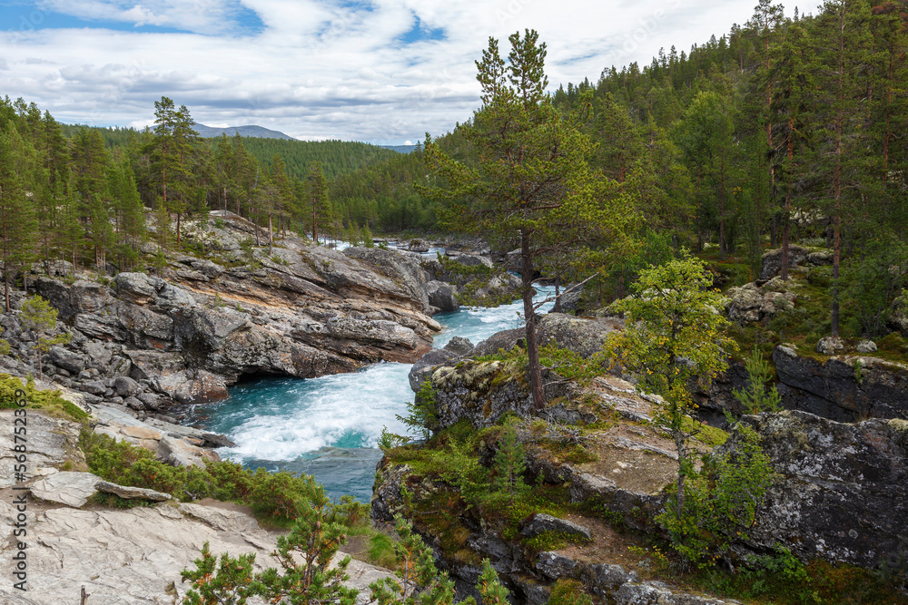 Der Ridderspranget Fluss im östlichen Jotunheimen Gebirge in Norwegen