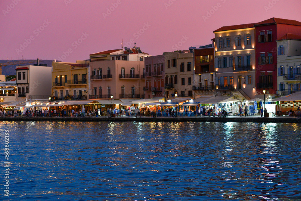 Sonnenuntergang am venezianischen Hafen von Chania, Kreta