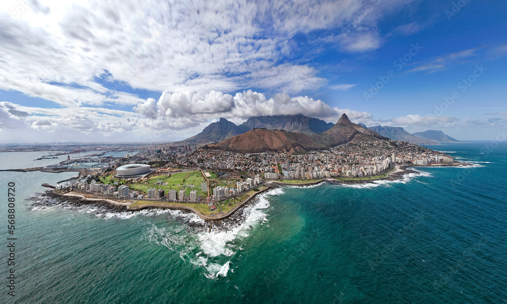Naklejka premium Cape Town Table Mountain - 7 Wonders of the World