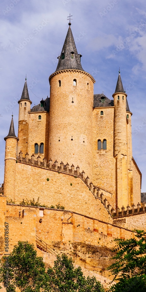Alcázar of Segovia, Segovia Castle, is a medieval castle located in the city of Segovia. Rising out on a rocky crag. Segovia, Castilla y León, Spain, Europe