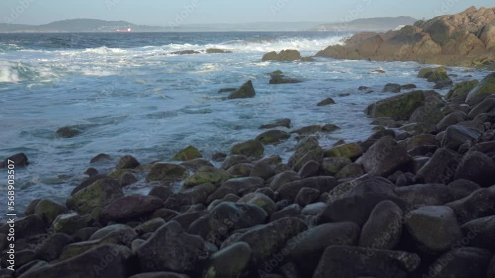 The Majestic Beauty of Ocean Waves: A Slow Motion Seascape Adventure The Majestic Beauty of Ocean Waves: A Slow Motion Seascape Adventure