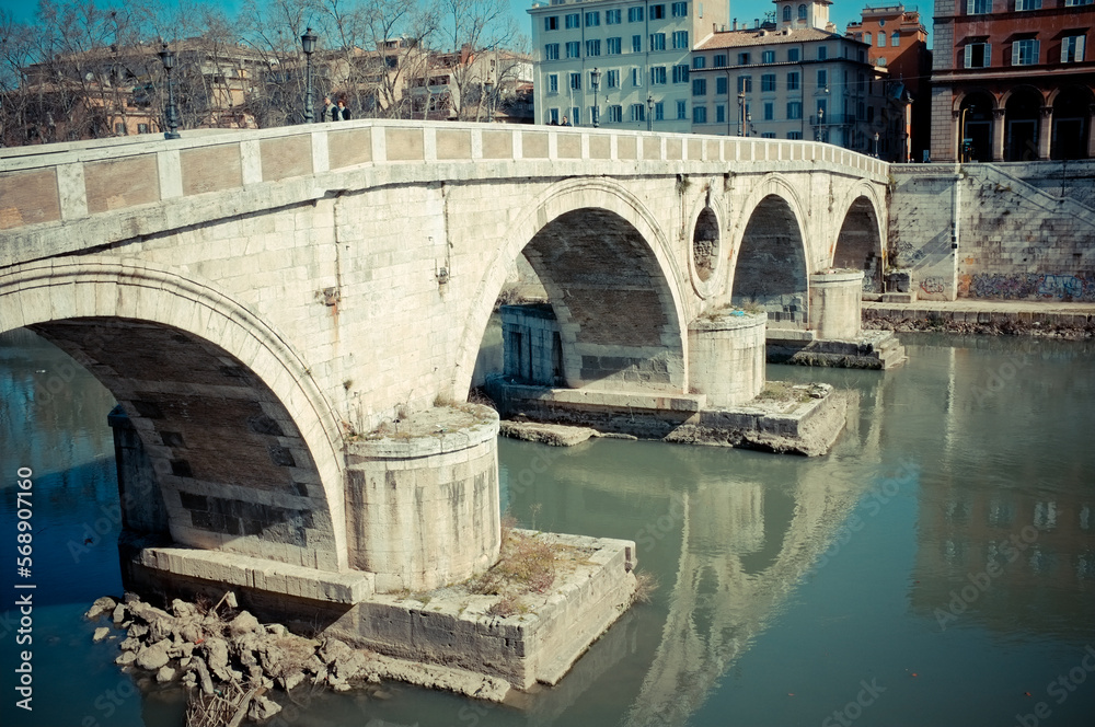 Obraz premium Roman Bridge