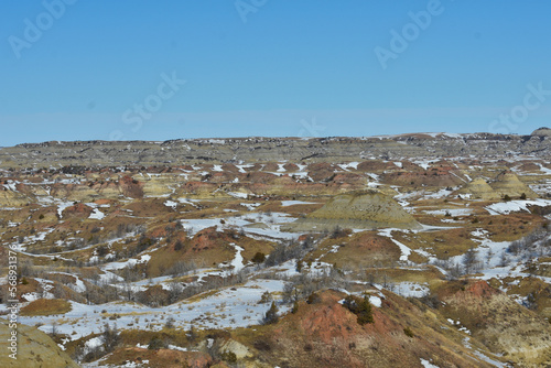 Bilde på lerret A scenic view of Theodore Roosevelt National Park in the winter