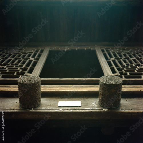 Carved surplus (beam)