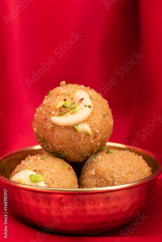 Indian Mithai Gud Churma Ke Laddu Or Choorma Ke Ladoo Is Made Of Whole Wheat Jada Gehun Ka Atta, Khus Khus, Gur, Jaggery, Kaju, Badam, Dry Fruits Roasted In Desi Ghee Or Clarified Butter