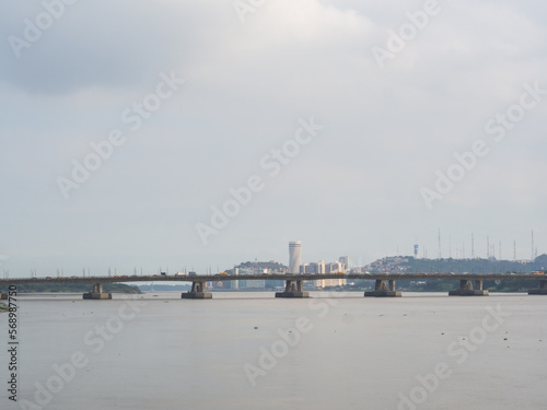 Puerto Santa Ana desde Lejos