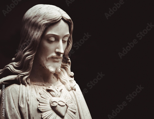 statue of jesus christ