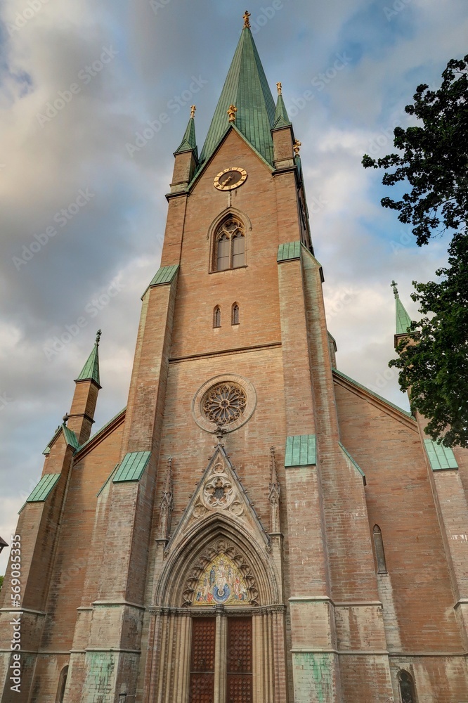 cathédrale et église au centre de Vasteras en Suède